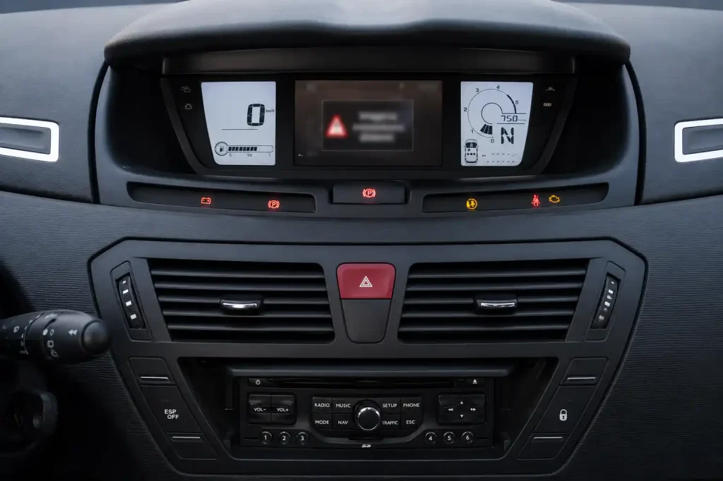 Débranchement de batterie sur C4 Picasso pour reset BSI